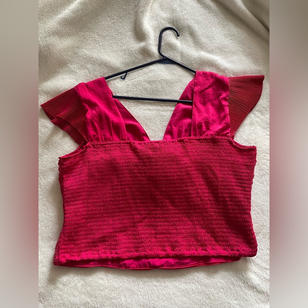 NWT Express Top - Picture 2 of 2